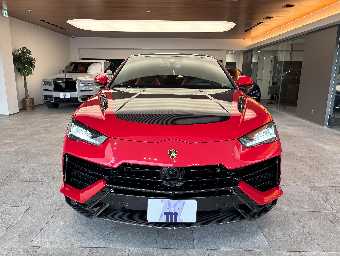 LAMBORGHINI URUS 2023 Image 2