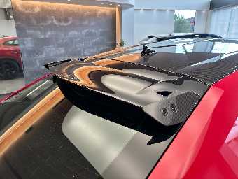 LAMBORGHINI URUS 2023 Image 15
