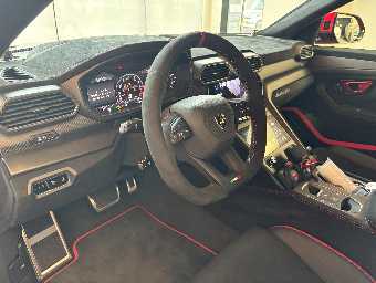 LAMBORGHINI URUS 2023 Image 16