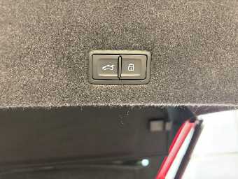 LAMBORGHINI URUS 2023 Image 23
