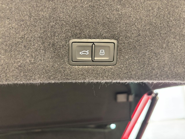 LAMBORGHINI URUS 2023 Image 29