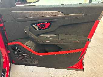 LAMBORGHINI URUS 2023 Image 27