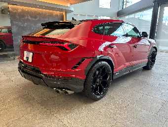 LAMBORGHINI URUS 2023 Image 5