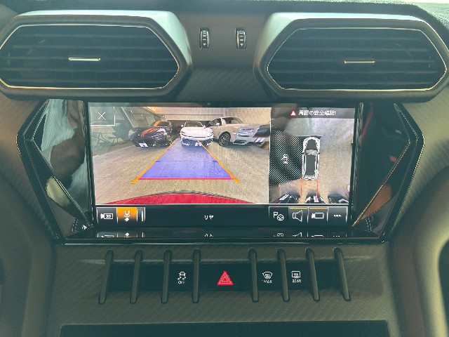 LAMBORGHINI URUS 2023 Image 42