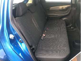 TOYOTA VITZ 2017 Image 7