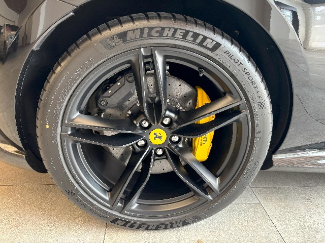 FERRARI ROMA 2025 Image 25