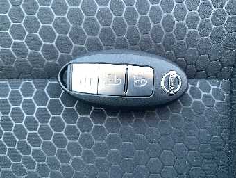 NISSAN JUKE 2016 Image 6