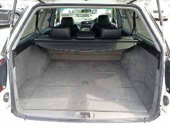 SUBARU LEGACY TOURING WAGON 2000 Image 8