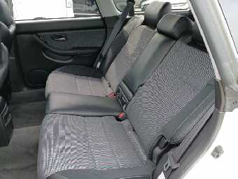SUBARU LEGACY TOURING WAGON 2000 Image 12