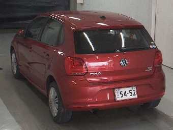 VOLKSWAGEN POLO 2015 Image 2