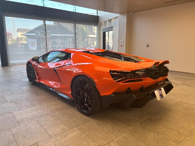 LAMBORGHINI REVUELTO 2024 Image 23
