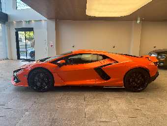 LAMBORGHINI REVUELTO 2024 Image 18