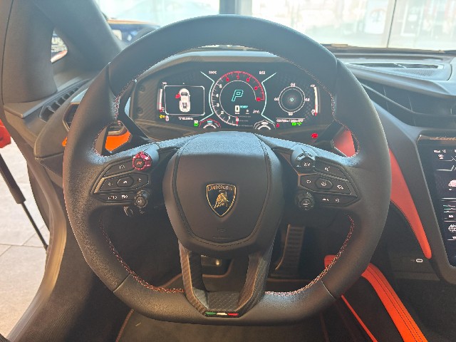 LAMBORGHINI REVUELTO 2024 Image 38
