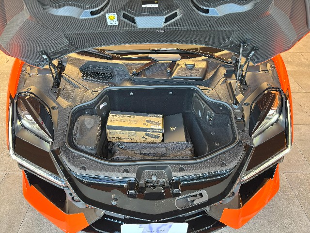 LAMBORGHINI REVUELTO 2024 Image 48