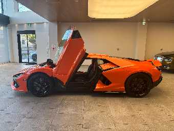 LAMBORGHINI REVUELTO 2024 Image 8