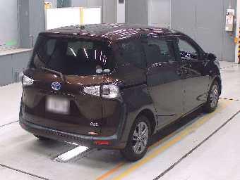 TOYOTA SIENTA 2017 Image 2