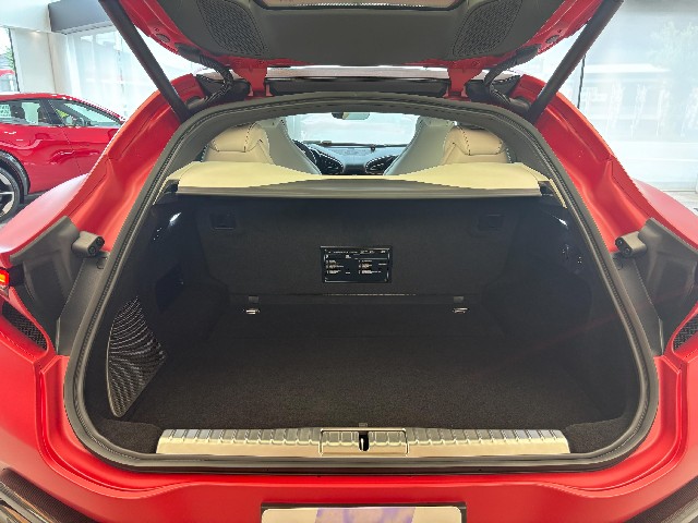 FERRARI PUROSANGUE 2024 Image 32