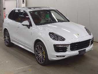 PORSCHE CAYENNE 2016 Image 3