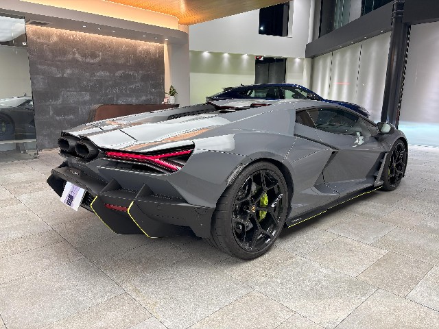 LAMBORGHINI REVUELTO 2024 Image 21