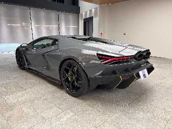 LAMBORGHINI REVUELTO 2024 Image 17