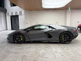 LAMBORGHINI REVUELTO 2024 Image 18