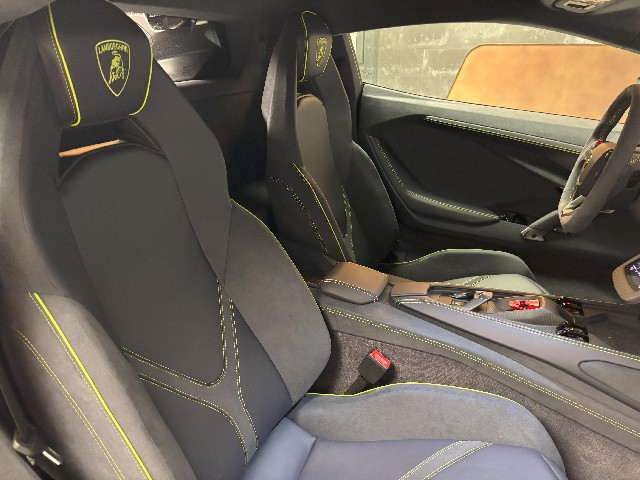 LAMBORGHINI REVUELTO 2024 Image 36
