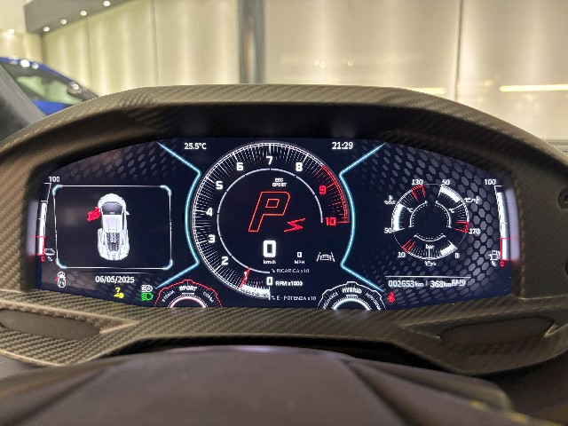 LAMBORGHINI REVUELTO 2024 Image 38
