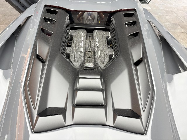 LAMBORGHINI REVUELTO 2024 Image 47