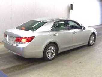 TOYOTA CROWN HYBRID 2015 Image 5