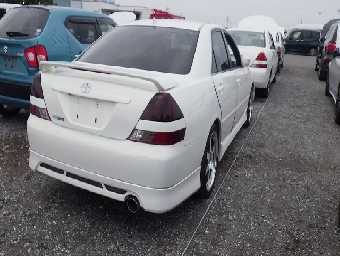 TOYOTA MARK II 2004 Image 4