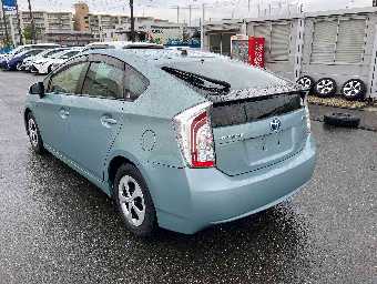 TOYOTA PRIUS 2012 Image 3