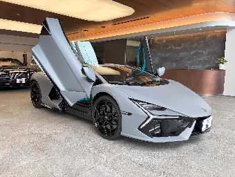 LAMBORGHINI REVUELTO 2025 Image 3