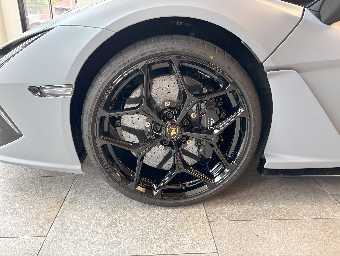 LAMBORGHINI REVUELTO 2025 Image 19