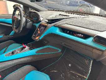 LAMBORGHINI REVUELTO 2025 Image 28
