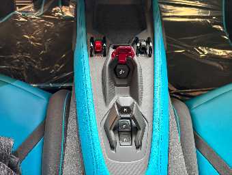 LAMBORGHINI REVUELTO 2025 Image 39