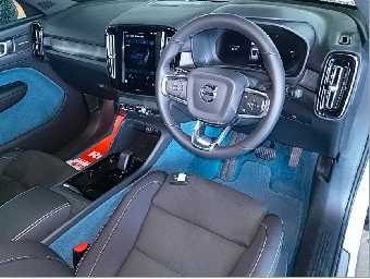 VOLVO XC40 2022 Image 3