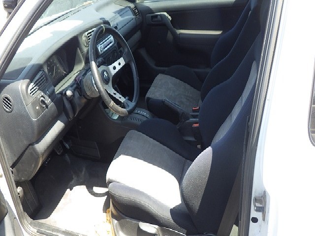 VOLKSWAGEN VENTO 1994 Image 21