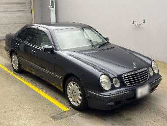 MERCEDES BENZ E CLASS 2002 Image 3