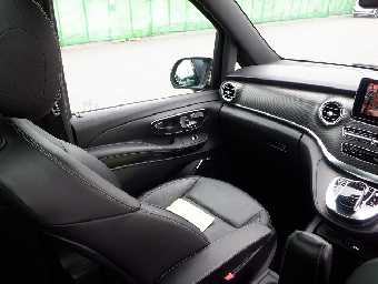 MERCEDES BENZ V CLASS 2018 Image 9
