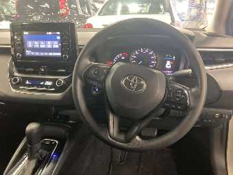 TOYOTA COROLLA TOURING 2020 Image 9