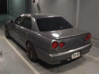 NISSAN SKYLINE 2000 Image 2