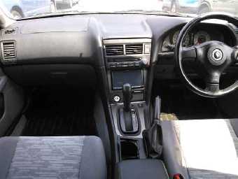 NISSAN SKYLINE 2000 Image 8