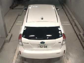 TOYOTA PRIUS ALPHA 2015 Image 7