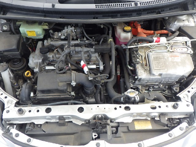 TOYOTA AQUA 2012 Image 20