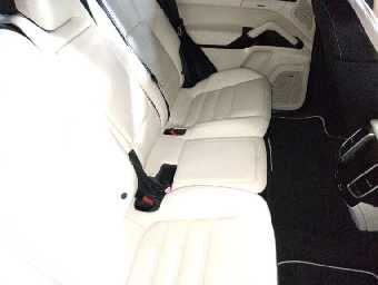 PORSCHE CAYENNE 2016 Image 6