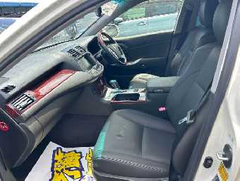 TOYOTA CROWN HYBRID 2012 Image 21