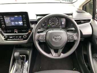 TOYOTA COROLLA TOURING 2020 Image 6