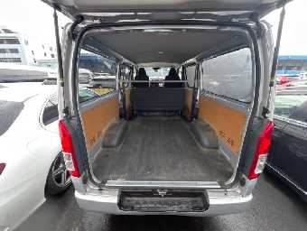 TOYOTA REGIUSACE 2019 Image 8