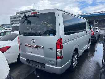 TOYOTA REGIUSACE 2019 Image 4