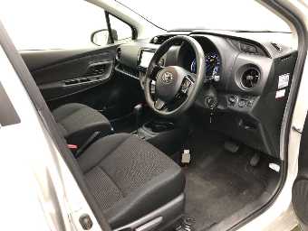 TOYOTA VITZ 2020 Image 5